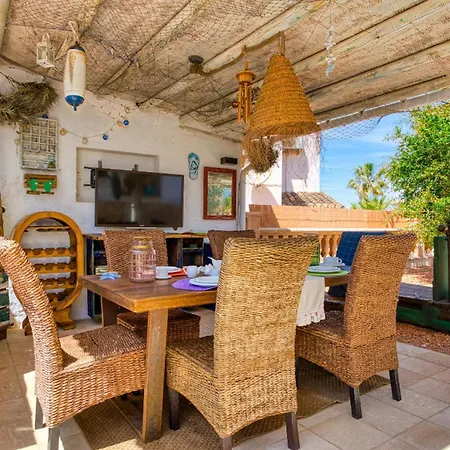 Villa Azul: Seaside Retreat With Private Pool