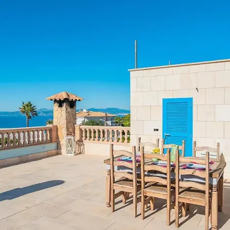 Villa Azul: Seaside Retreat With Private Pool