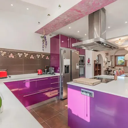 Villa Azul: Seaside Retreat With Private Pool